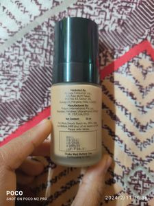 The DermaCo Foundation Shade caramel 04