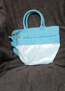 Brand New Tote Bag With Pouch
