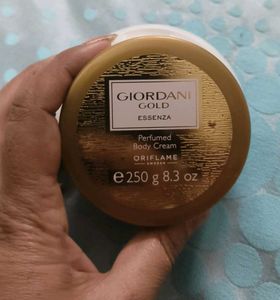 Giordani Gold Essenza Perfumed Body Cream