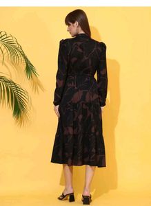 With Tag Elegant Midi Dress