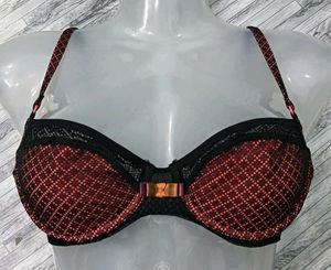 32 B Hot Look 💚
