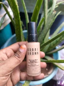 Bobbi Brown Foundation