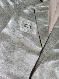 Unique Silver/Beige Blazer