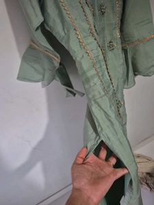 Like New, Straight Fit Kurti
