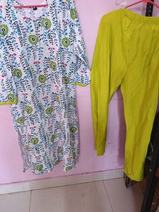 ❤️🥰Brand New 2pc Suit Set Articles ❤️🥰 Choose Urs N Make Offer