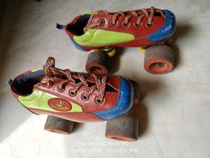 Used 7-9 Years Roller Skates &amp; Safety Kit Includes