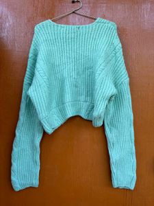 Sale!!  Korean V Neck Cropped Sweater