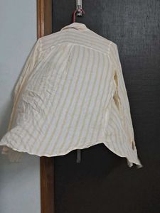 H&amp;M Yellow stripped Shirt