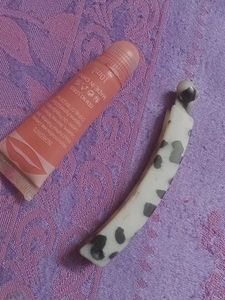 Baby Lips &amp; Dalmatian Hair Clip