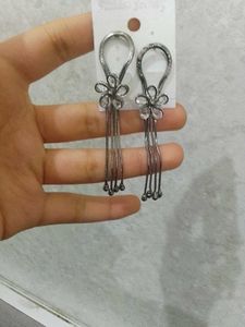 Floral Dangle Earrings