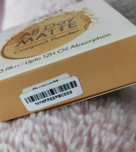 Nykaa Compact Powder