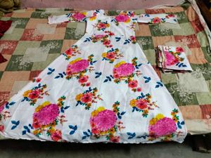 Floral Print Georgette Gown with Dupatta