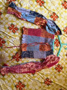 Multi colour Long sleeves top