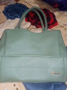 Red &amp; Green Shoulder Bag Duo