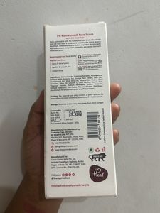 Tac face scrub