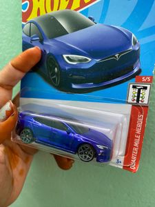 Hot Wheels-tesla Model A plaid