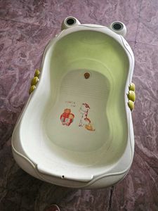 Pre-loved Baby Bathtub – Safe, Functional & Love