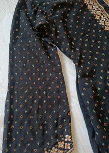 black short kurta with embroidery design