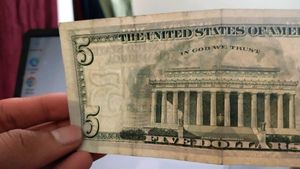$5 Dollar Note