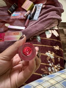 Swiss Beauty Moist Heist Lip Oil