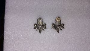 Everstylish Earrings