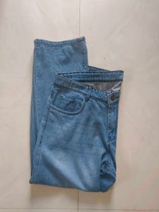 JEANS • Blue
