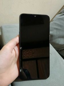 realme 3 32gb 3gbram Phone