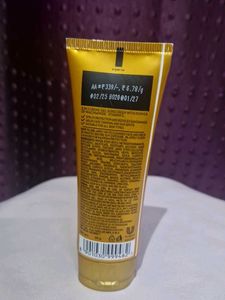 Pond&#39;s Sun Miracle SPF 50+++