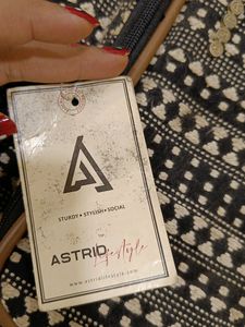 Best Quality 💯 Astrid Laptop Bag