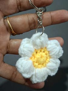 Crochet Daisy Keychain