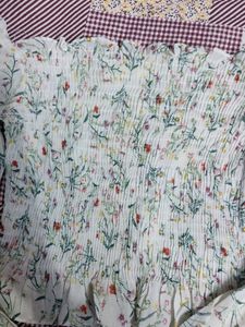 Cute Floral Printed Top
