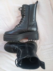 Boots For Both Men/Women