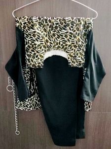 Funky Patterned Top🧡