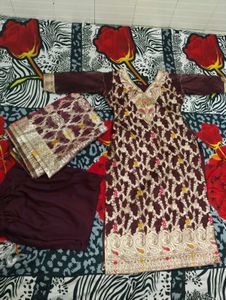 Elegant Purple Gold Pant Kameez
