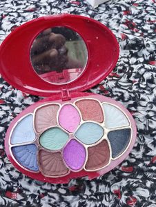 Makeup Kit