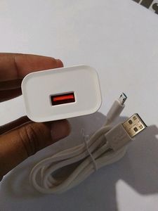 USB Charger (RD)
