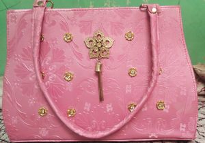 Chic Pink Floral Embellished Handbag