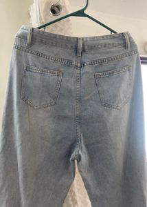 Ripped Wide Leg Jeans 32 waist tight for me