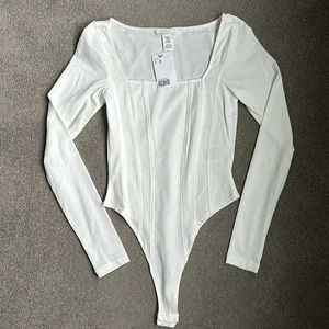 Chic White Long Sleeve Bodysuit