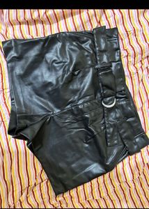 H&amp;M Shorts With Belt