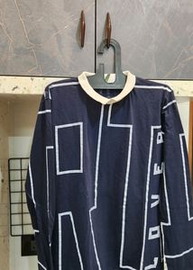 Stylish Blue Sweatshirt