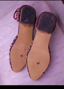 Embroidered Ethnic Jutti