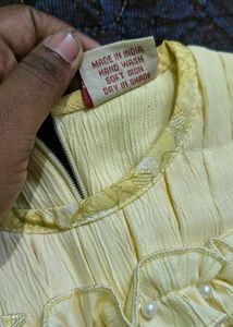 Girls' Yellow Skirt Set