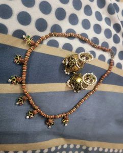 Necklace &amp; Earring Set