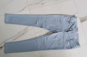 Stylish Light Blue Skinny Jeans