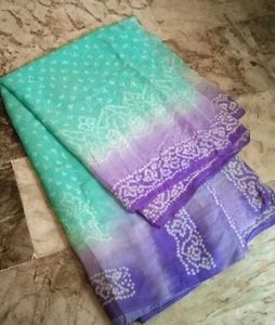See green daily wear saree attached fall