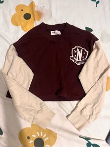 Stylish Cropped Top