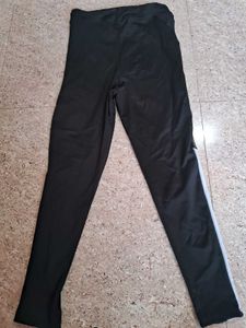 Black &amp; Gray Active Leggings