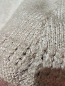 Cream Handmade Winter 🧢 Choti Wali