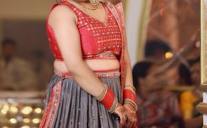 Elegant Grey &amp; Margenta Lehenga Choli